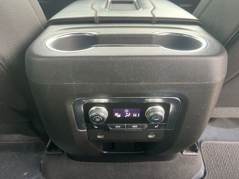Used 2023 GMC Yukon XL Denali image 57