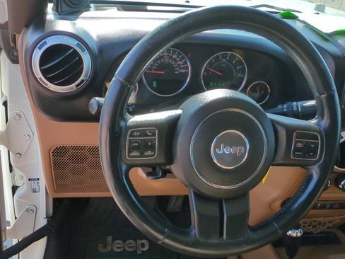 Used 2014 Jeep Wrangler Sahara w/ Dual Top Group AWD/4WD image 16