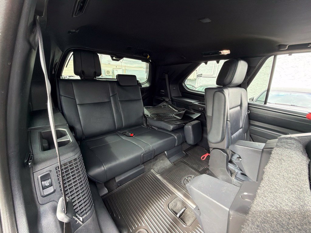 Used 2023 Toyota Sequoia Platinum AWD/4WD image 29