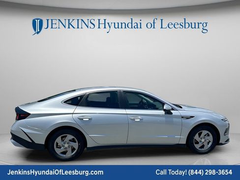 New 2026 Hyundai Sonata SE FWD image 4