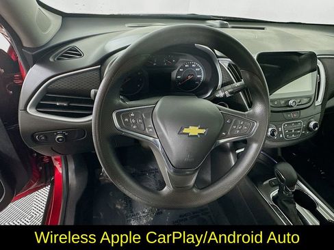Used 2024 Chevrolet Malibu LT image 16