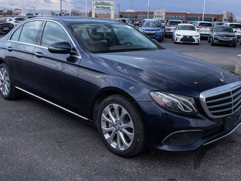 Used 2017 Mercedes-Benz E 300 E 300 image 3