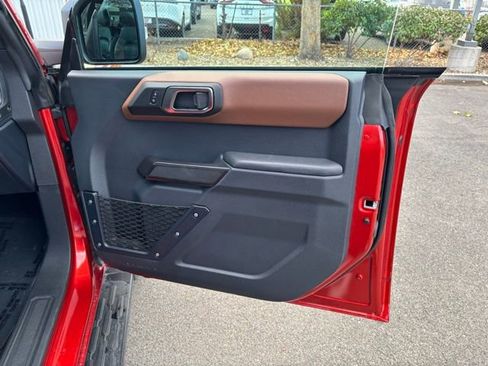 Used 2024 Ford Bronco Outer Banks image 28