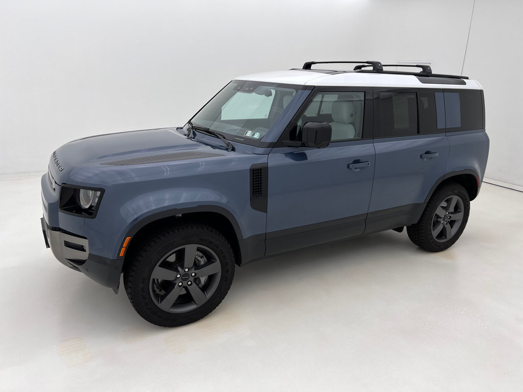 Used 2026 Land Rover Defender 110 S AWD/4WD image 5