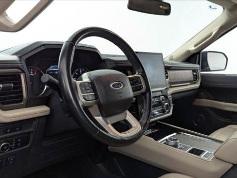 Used 2024 Ford Expedition Limited RWD image 23