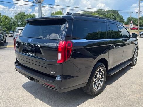 Used 2025 Ford Expedition Max Active RWD image 8
