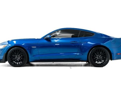 Used 2017 Ford Mustang GT w/ GT Performance Package RWD image 11