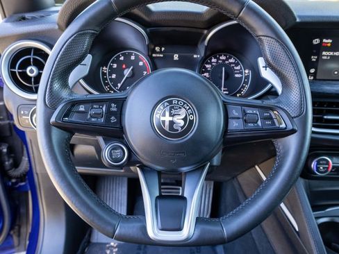 Used 2022 Alfa Romeo Stelvio Sprint image 18