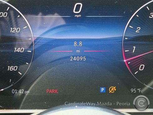 Used 2025 Mercedes-Benz C 300 Sedan image 27