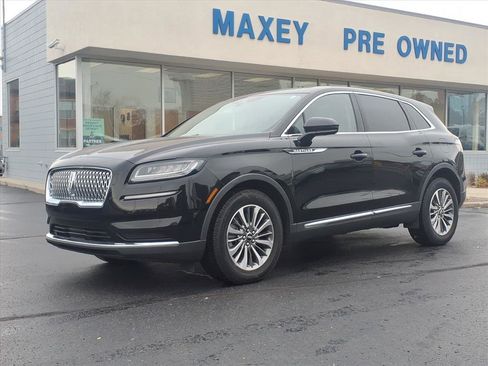 Used 2022 Lincoln Nautilus Reserve image 1