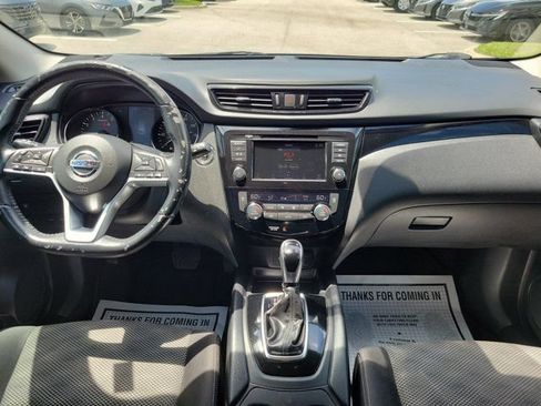 Certified 2021 Nissan Rogue Sport SV FWD image 16