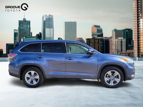 Used 2016 Toyota Highlander Limited Platinum AWD/4WD image 7