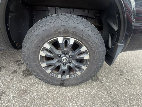 Used 2019 Nissan Titan PRO-4X w/ Pro-4x Utility Package AWD/4WD image 32