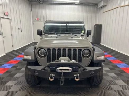 Used 2022 Jeep Wrangler Unlimited Sport AWD/4WD image 9