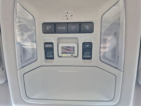 Used 2023 Toyota RAV4 XLE Premium image 24