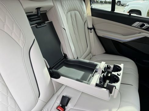 Used 2021 BMW X5 xDrive40i w/ Executive Package image 47