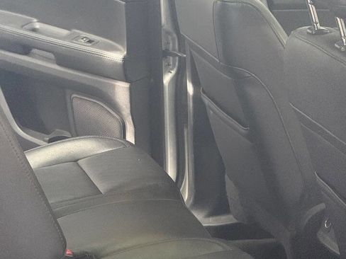 Used 2014 Ford Explorer XLT w/ Equipment Group 202A AWD/4WD image 13
