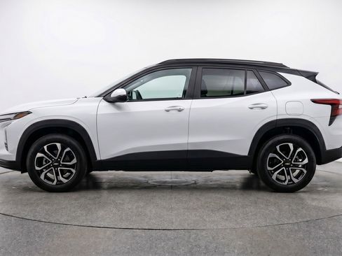 Used 2025 Chevrolet TrailBlazer LT FWD image 5