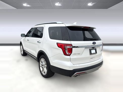 Used 2016 Ford Explorer Limited image 3