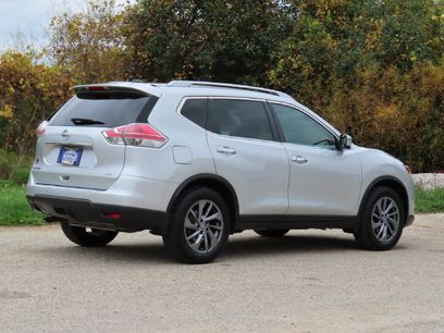 Used 2016 Nissan Rogue SL w/ SL Premium Package