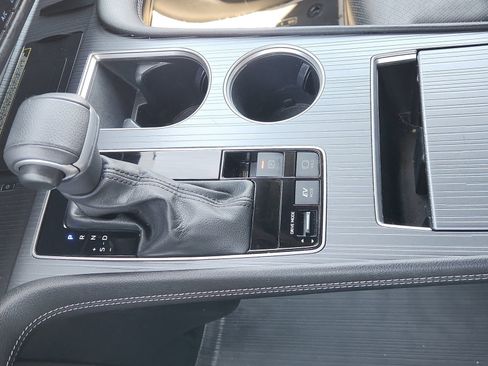 Used 2023 Toyota Sienna XSE image 23