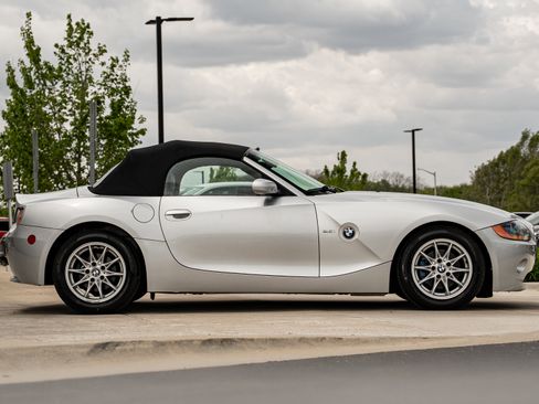 Used 2003 BMW Z4 2.5i RWD image 5