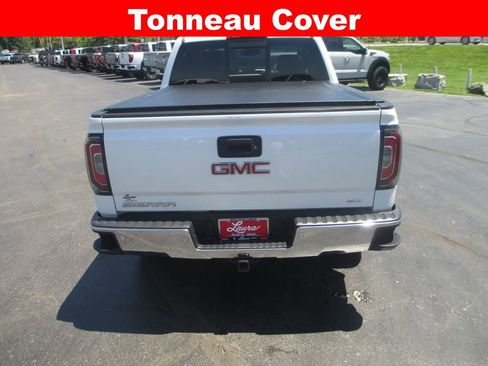 Used 2018 GMC Sierra 1500 SLT AWD/4WD image 9