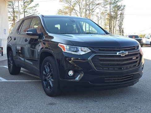 Used 2020 Chevrolet Traverse RS w/ LPO, Floor Liner Package image 7