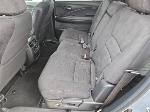 Used 2022 Honda Pilot Sport image 18