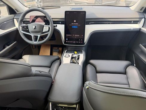New 2026 Volvo EX90 Ultra AWD/4WD image 5