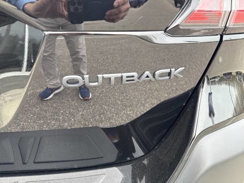 Certified 2025 Subaru Outback Onyx Edition AWD/4WD image 24