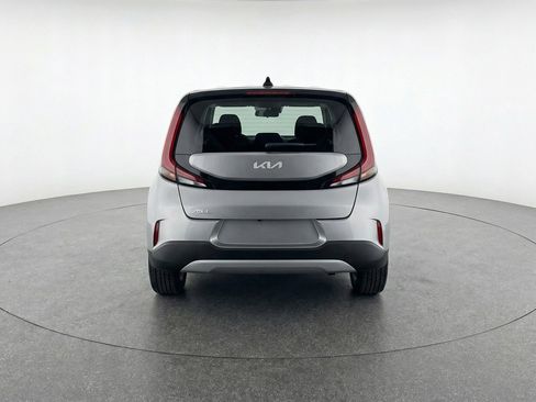 Used 2025 Kia Soul LX w/ LX Technology Package FWD image 7