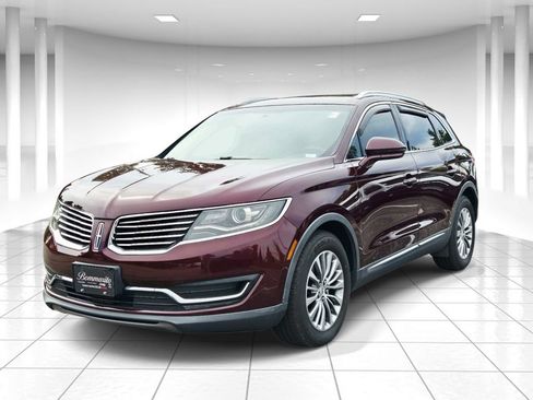 Used 2017 Lincoln MKX Select w/ Select Plus Package FWD image 7
