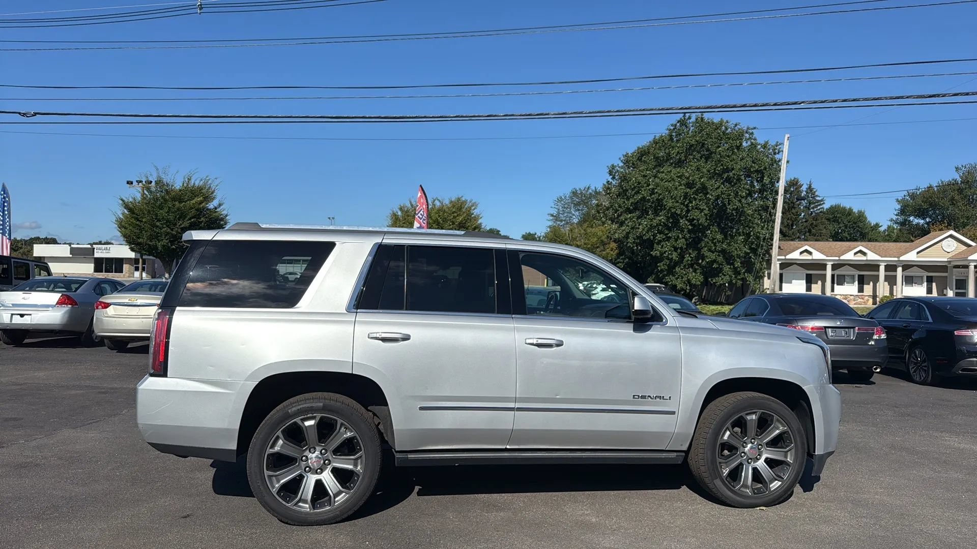 Used 2018 GMC Yukon Denali w/ Denali Ultimate Package AWD/4WD image 8