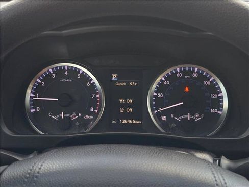 Used 2017 Toyota Highlander LE FWD image 11