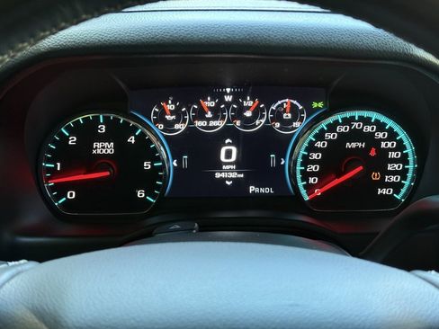 Used 2017 GMC Yukon Denali image 16