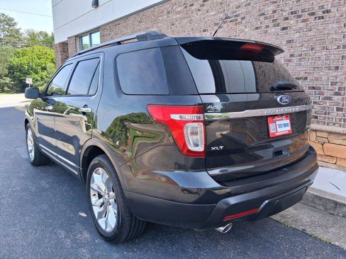 Used 2014 Ford Explorer XLT w/ Equipment Group 202A FWD image 3