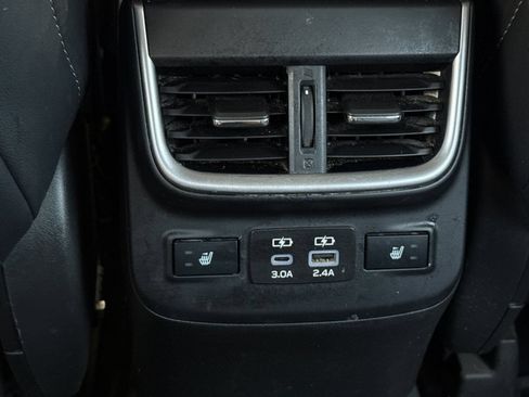 Used 2023 Subaru Outback Limited AWD/4WD image 42
