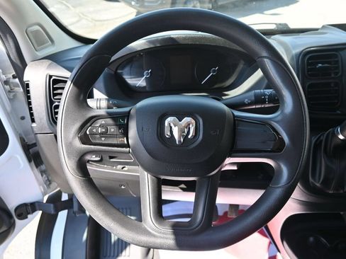 Used 2023 RAM ProMaster 2500 FWD image 16