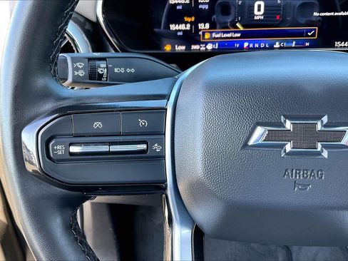 Used 2024 Chevrolet Colorado ZR2 w/ Technology Package AWD/4WD image 21
