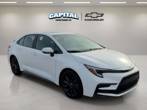 Used 2023 Toyota Corolla SE image 7