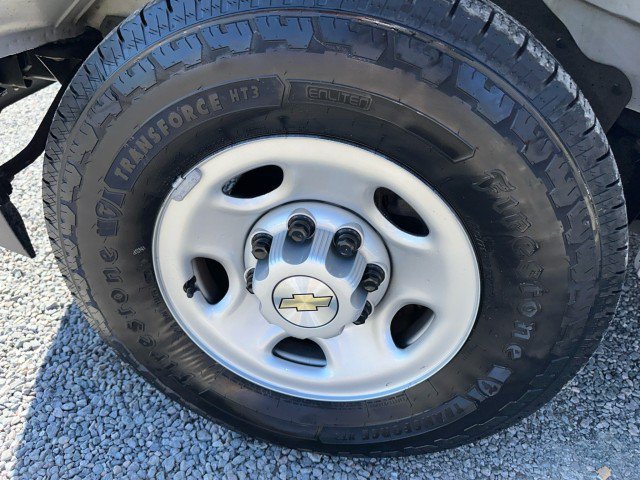 Used 2025 Chevrolet Express 2500 w/ Driver Convenience Package RWD image 15