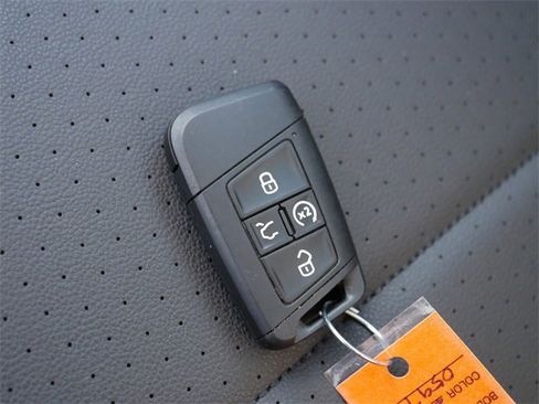 Certified 2024 Volkswagen Jetta SE image 36