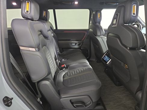 Used 2024 Rivian R1S Adventure AWD/4WD image 23
