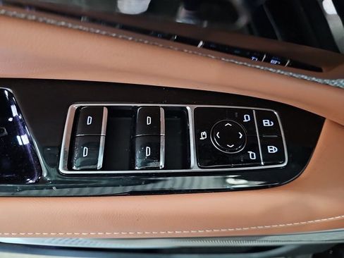 New 2026 Cadillac Optiq Sport 2 image 28