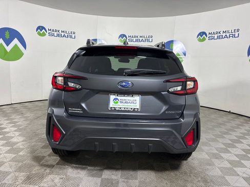 Used 2025 Subaru Crosstrek 2.0i Premium image 6