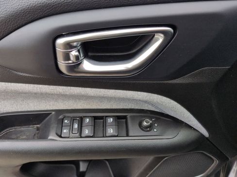 Certified 2022 Jeep Compass Latitude image 13