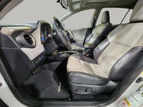 Used 2013 Toyota RAV4 Limited AWD/4WD image 13