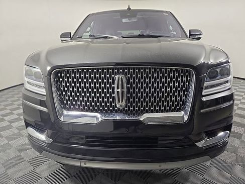 Used 2019 Lincoln Navigator Reserve w/ Cargo Package AWD/4WD image 3