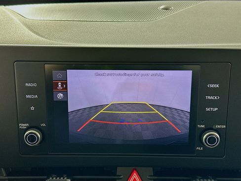 Used 2024 Kia Sportage LX image 21